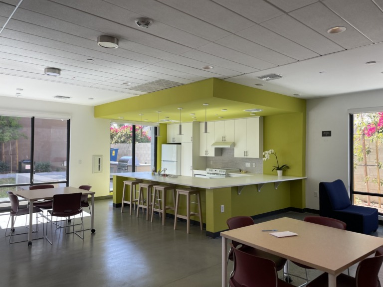 Stanford Apartments Photo 6